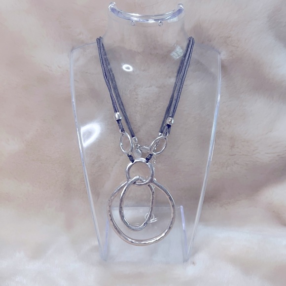 Bella Uno silver multi tier drop necklace NWOT - Picture 2 of 3